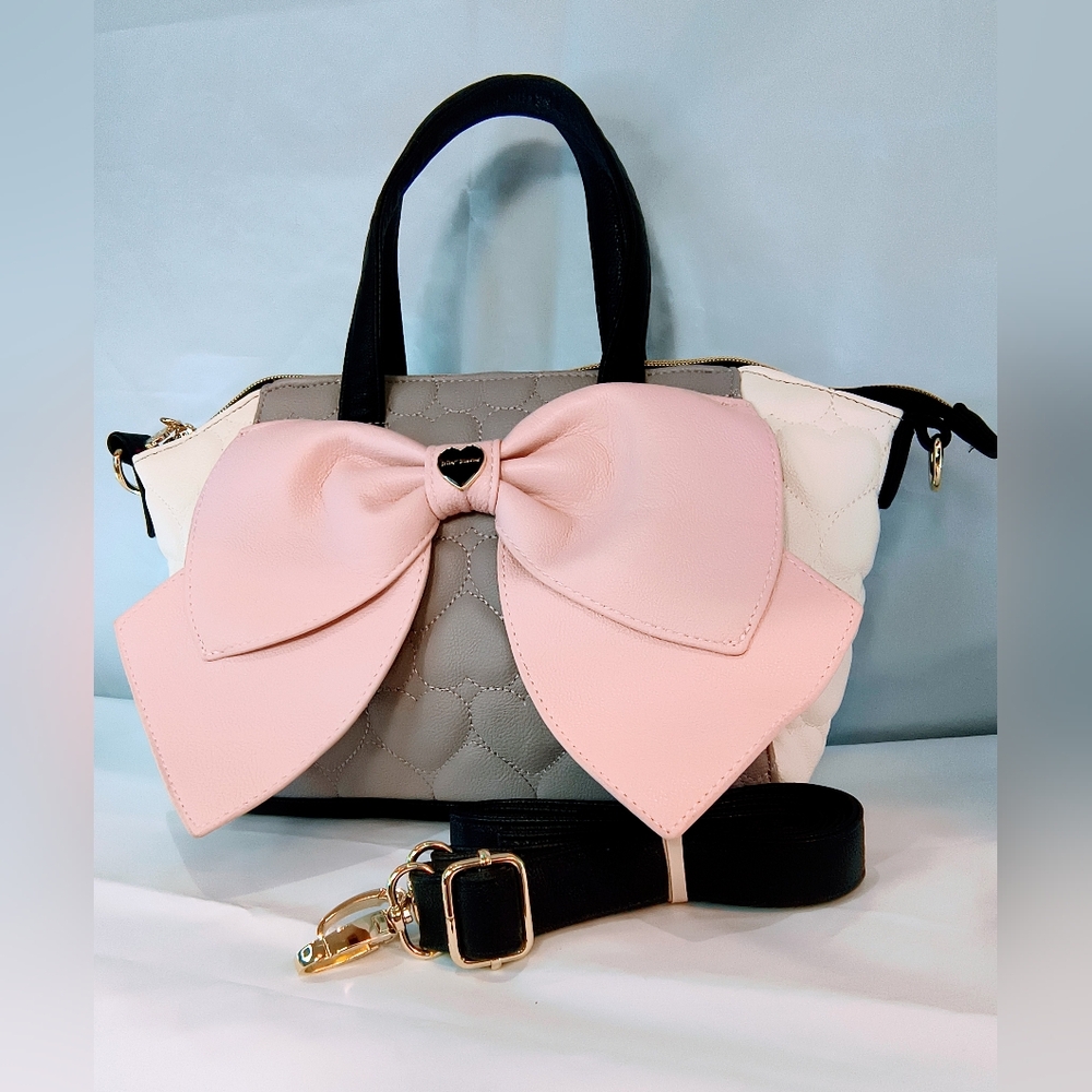 NWOT BETSEY JOHNSON Vegan Quilted Glam Garden Bow Satchel